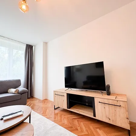 Modern Grbavica - Quiet Area & Free Parking