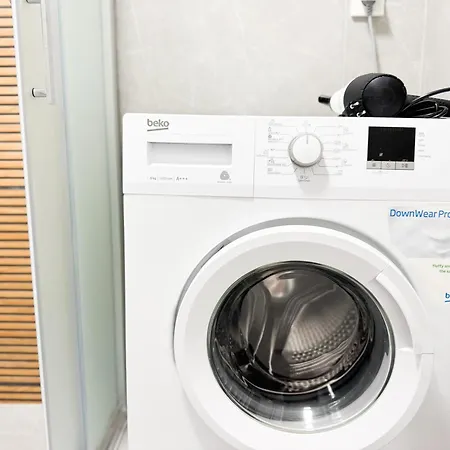 Modern Grbavica - Quiet Area & Free Parking *